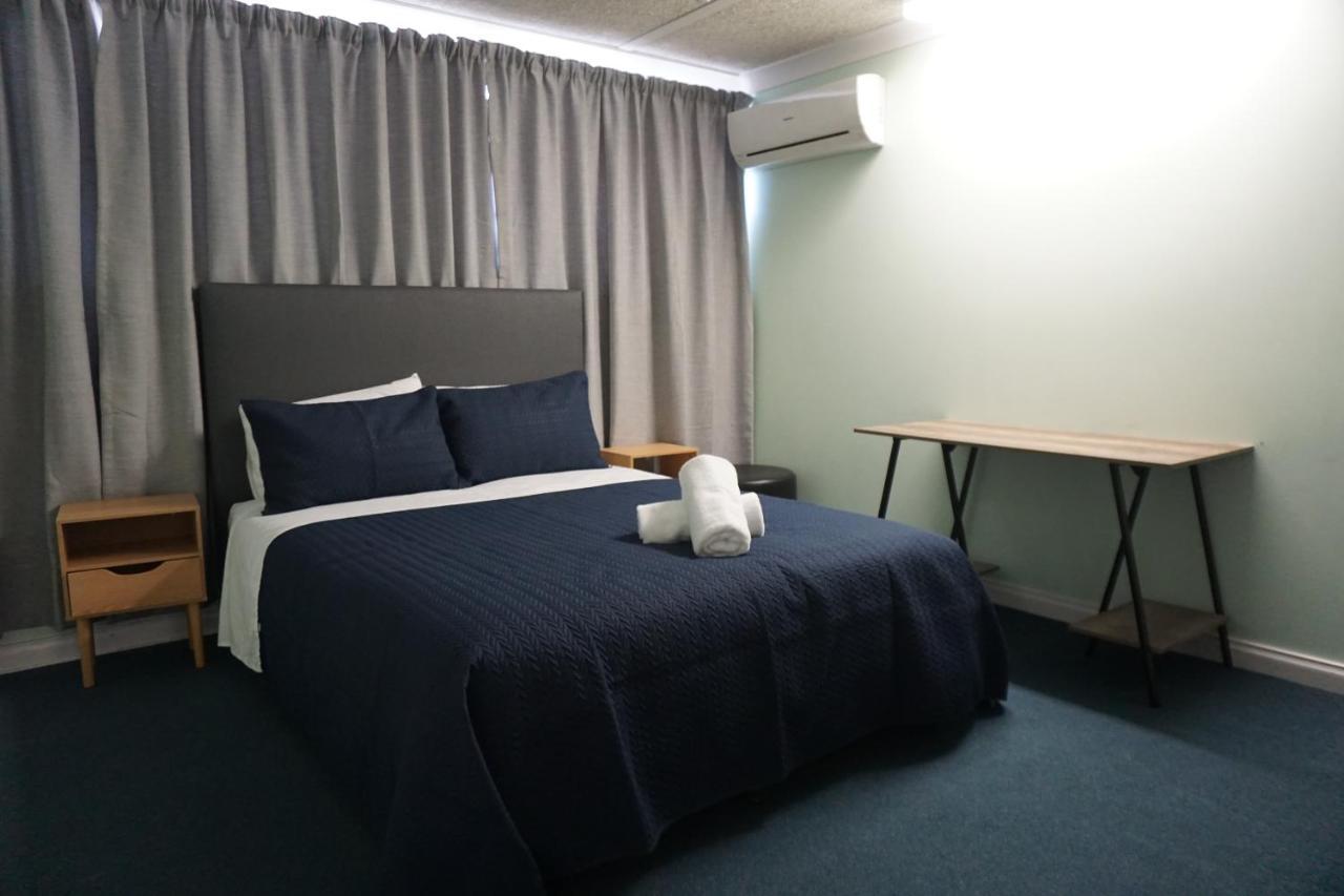 Warners Bay Hotel Exterior photo